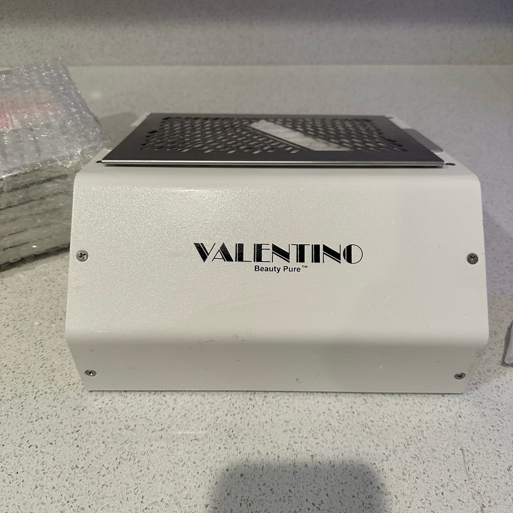 VALENTINO NAIL DUST COLLECTOR